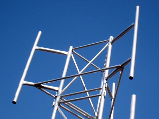 Konstrukcje aluminiowe maszty wieże kratownice wsporniki akcesoria do montażu Polska